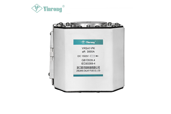 정사각형 본체 고속 퓨즈란 무엇이며 반도체 보호에 중요한 이유는 무엇입니까?